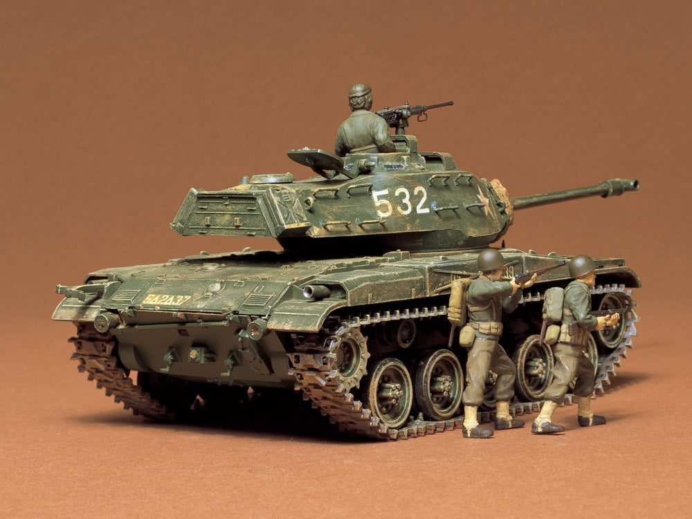 US M41 Walker Bulldog 1/35 Scale Tamiya 35055
