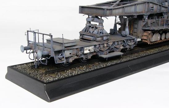 Morser Karl-Gerat 040/041 on railway transport carrier - 1/35 Scale - Trumpeter - TRU00209