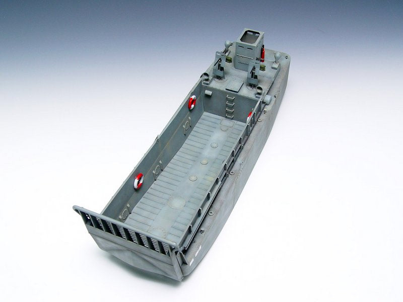 WWII LCM (3) Landing Craft -1/35 Scale - Trumpeter - TRU00347