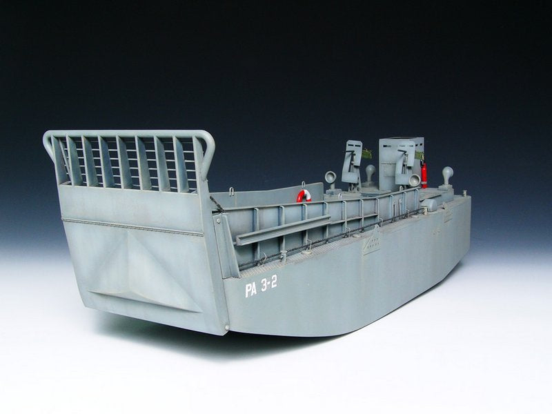 WWII LCM (3) Landing Craft -1/35 Scale - Trumpeter - TRU00347