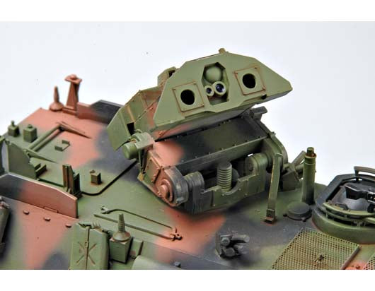 LAV-AT Light Armored Vehicle Anti-Tank - 1/35 Scale - Trumpeter - TRU00372