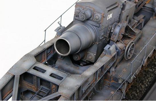 Morser Karl-Gerat 040/041 on railway transport carrier - 1/35 Scale - Trumpeter - TRU00209