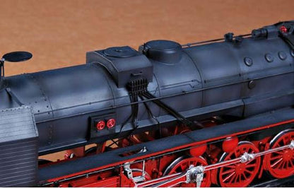 Kriegslokomotive BR 52 - 1/35 Scale - Trumpeter - TRU00210