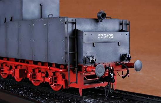 Kriegslokomotive BR 52 - 1/35 Scale - Trumpeter - TRU00210