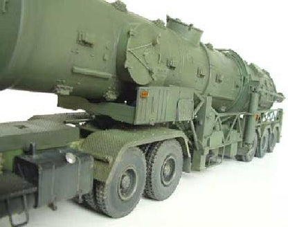 CHN DF-21 Ballistic Missile Launcher - 1/35 Scale - Trumpeter - TRU00202