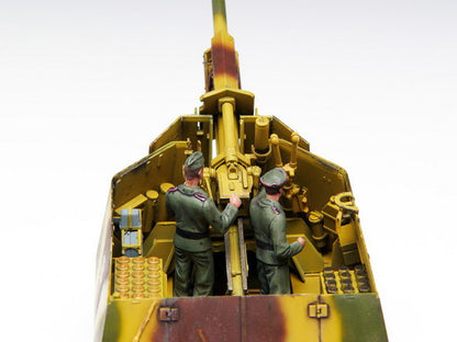 German 39(H) 10.5cm LeFH18(Sf) auf Geschutzwagen - 1/35 Scale - Trumpeter - TRU00353
