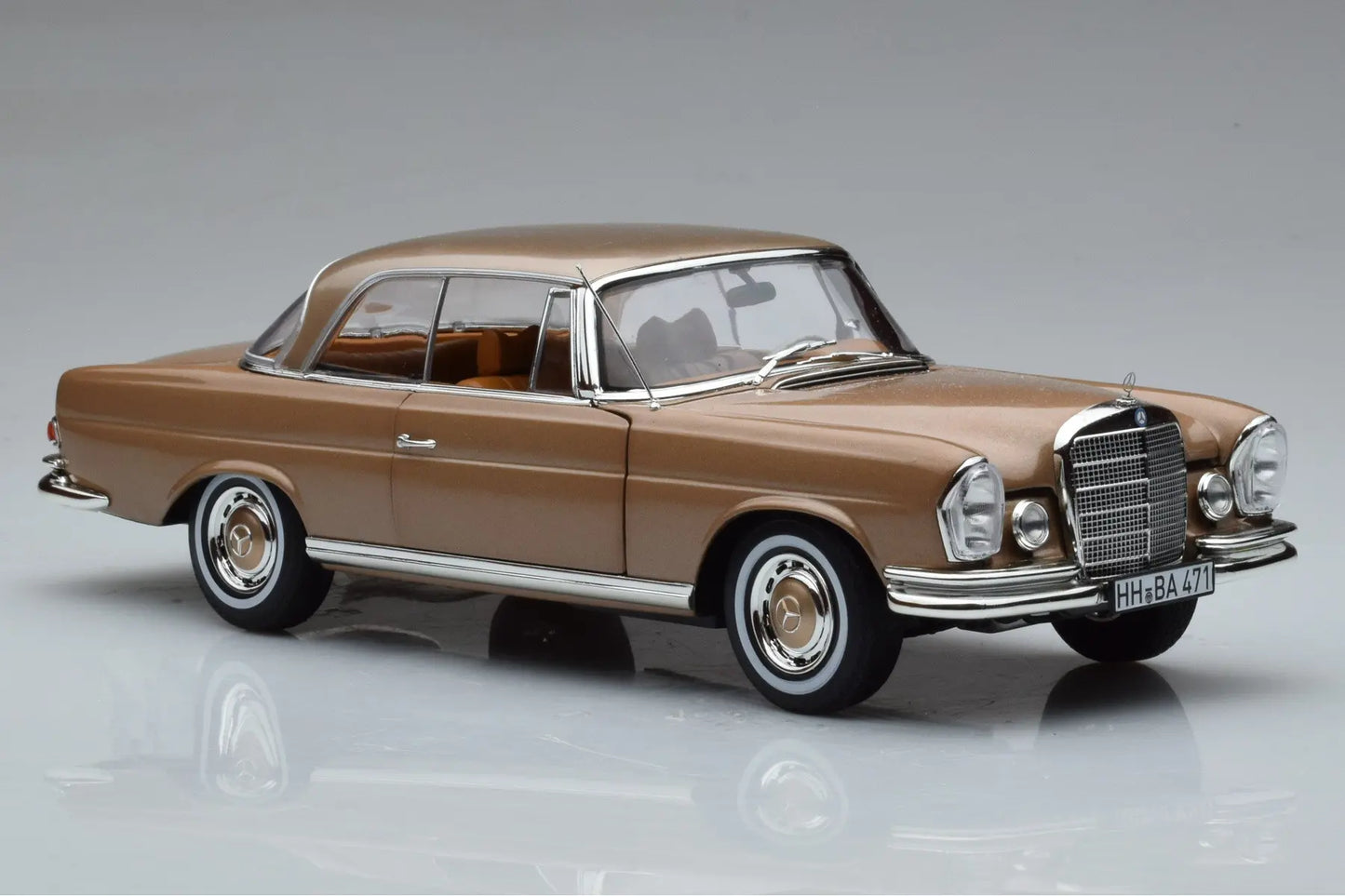 MERCEDES-BENZ 250 SE COUPE GOLD METALLIC 1969 1/18 Scale NOREV MTDNOR183759