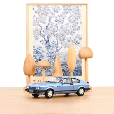Ford Capri Mk.III 2.8 Injection RHD 1984 Paris Blue metallic 1984 - 1:18 Scale - Norev - MTDNOR182764