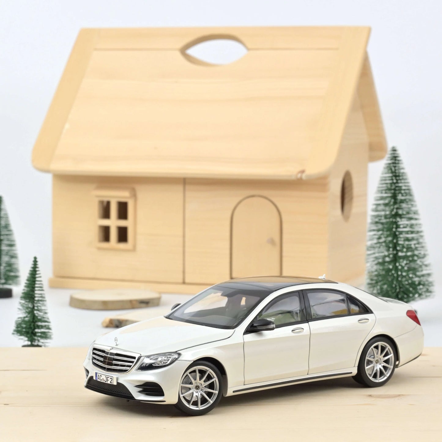 Mercedes-Benz S-Class AMG-Line White Met 2018 - 1/18 Scale - Norev - MTDNOR183792