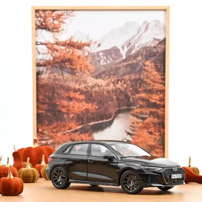 AUDI RS 3 Myth Black2025 - 1/18 Scale - Norev - MTDNOR188388