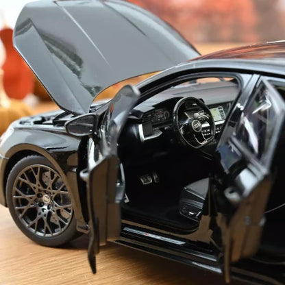 AUDI RS 3 Myth Black2025 - 1/18 Scale - Norev - MTDNOR188388