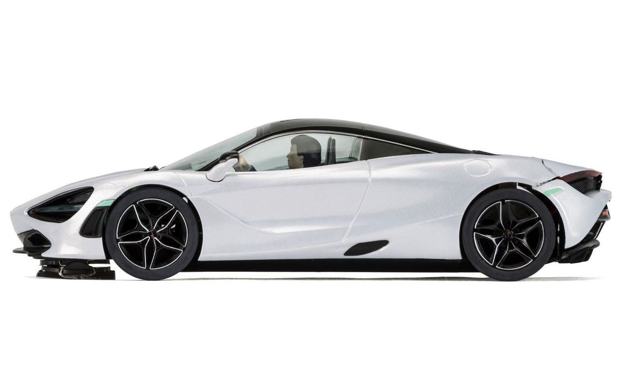 McLaren 720S Glacier White - 1/32 Scale - Scalextric - SCAC3982