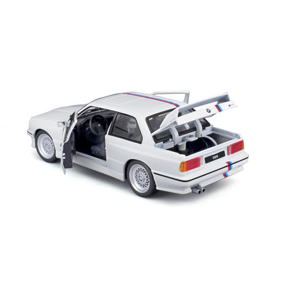 BMW M3 E30 1988 1/24  Bburago Bur18-21100