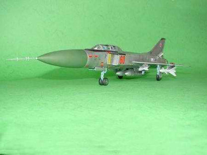 Sukhoi SU-15UM Flagon-G - 1/48 Scale - Trumpeter - TRU02812