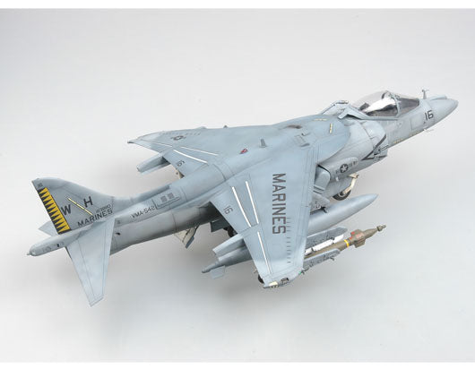 AV-8B Night Attack Harrier II - 1/32 Scale - Trumpeter - TRU02285