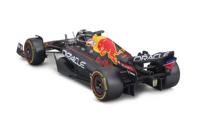 Red Bull F1 RB18 2022 - #11 1/24 Bburago Bur18-28026P