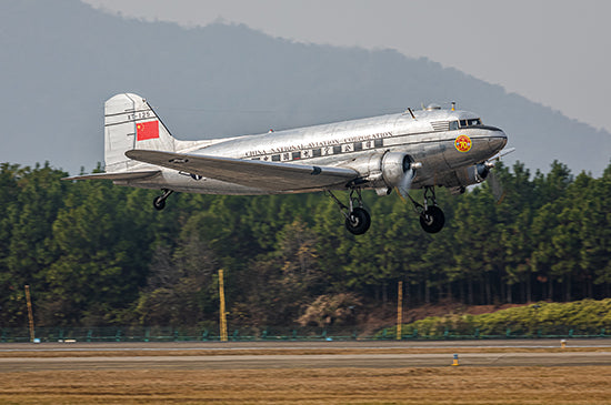 DC-3 CNAC - 1/48 Scale - Trumpeter - TRU05813