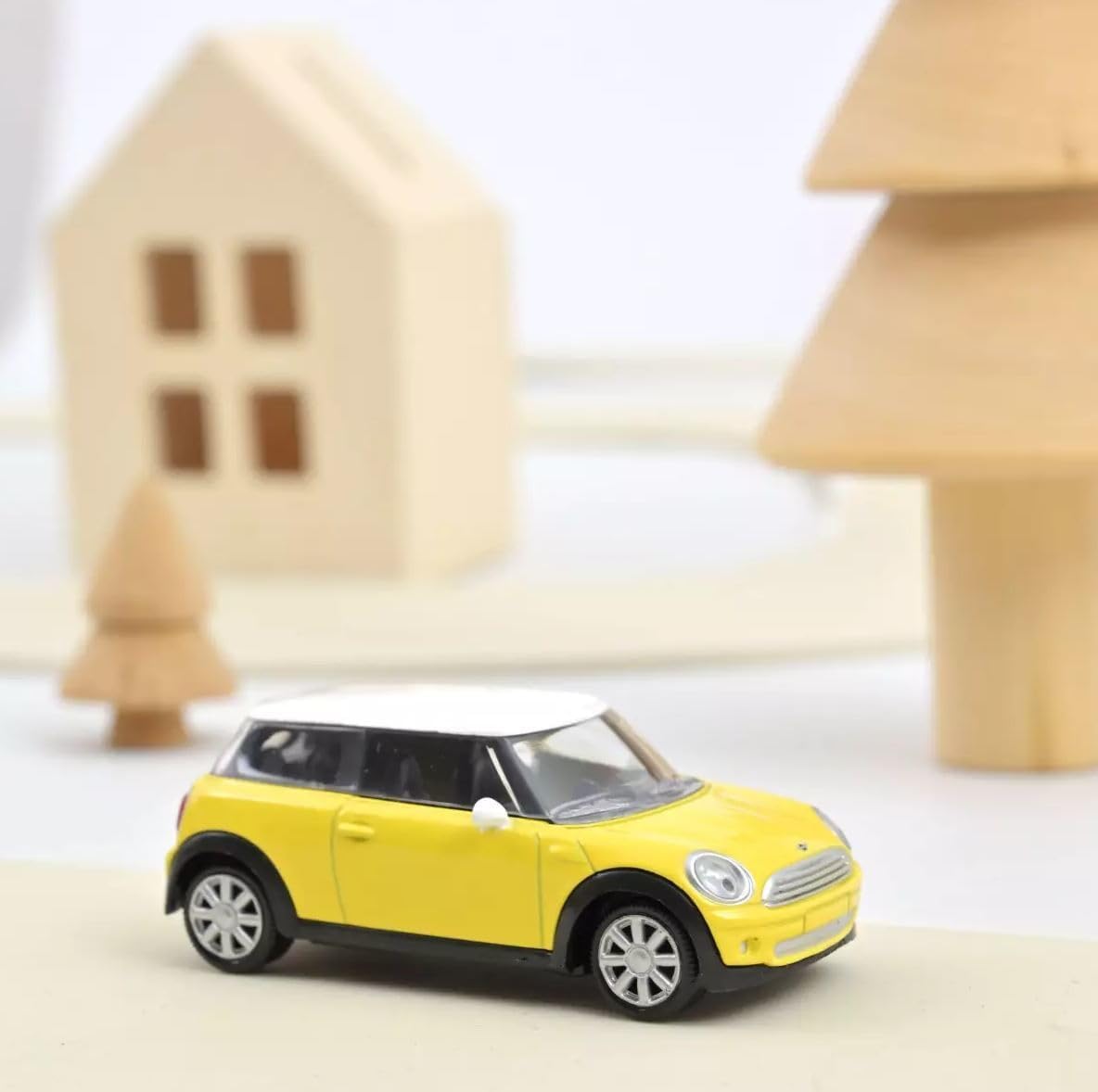 MINI COOPER ONE 2006 MELLOW YELLOW 1/54 Scale NOREV MTDNOR310519