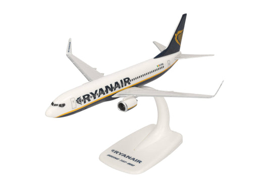 Boeing 737-800 Ryanair Desktop Display Model - 1/200 Scale Herpa 609395