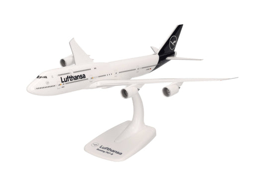 Boeing 747-8 Intercontinental Lufthansa Desktop Display Model - 1/250 Scale Herpa 611930