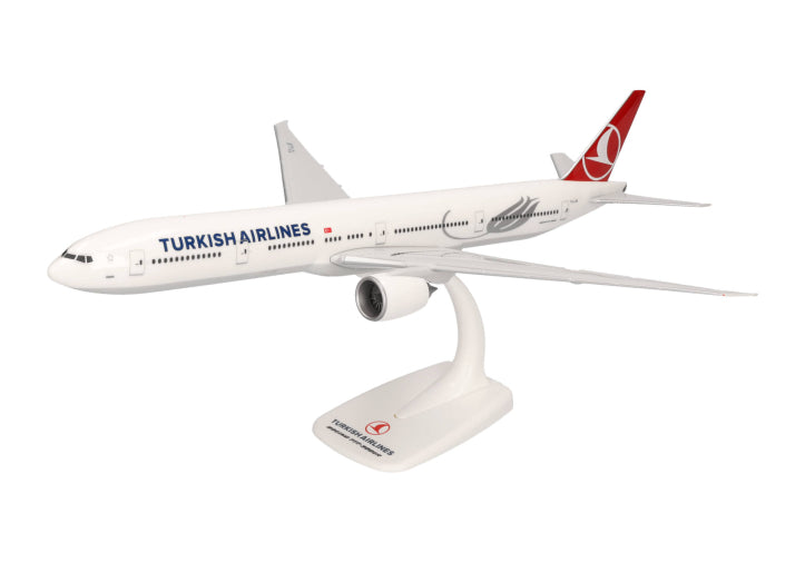Boeing 777-300ER Turkish Airlines Desktop Display Model - 1/200 Scale Herpa 613057