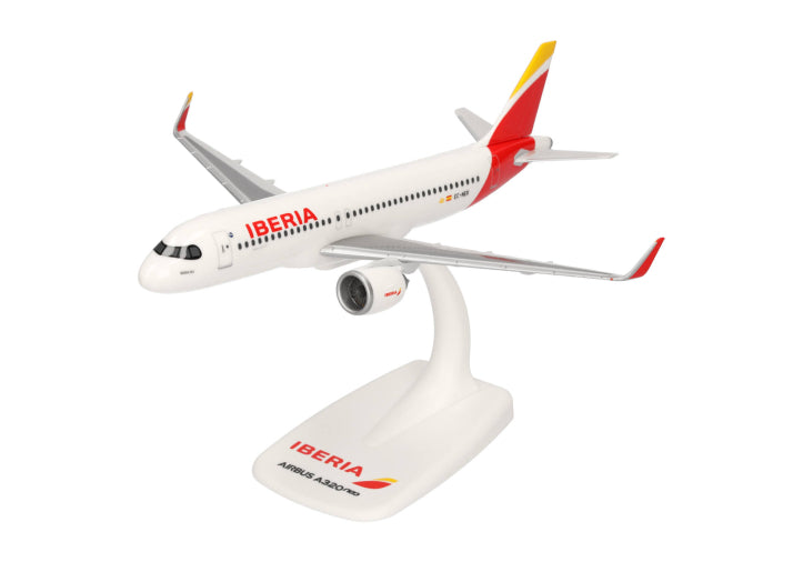 Airbus A320neo Iberia Desktop Display Model - 1/200 Scale Herpa 613064
