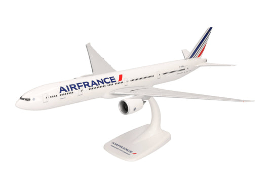 Boeing 777-300ER Air France Desktop Display Model - 1/200 Scale Herpa 613491