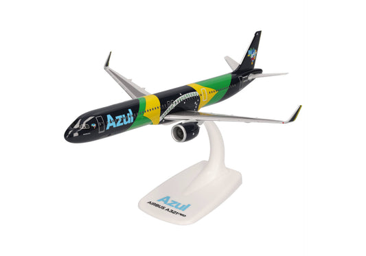 Airbus A321neo AZUL Brazilian Airlines Desktop Display Model - 1/200 Scale Herpa 613682