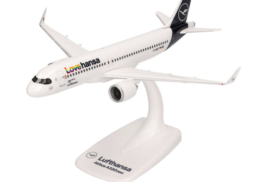 Airbus A320neo Lufthansa Desktop Display Model - 1/200 Scale Herpa 613880