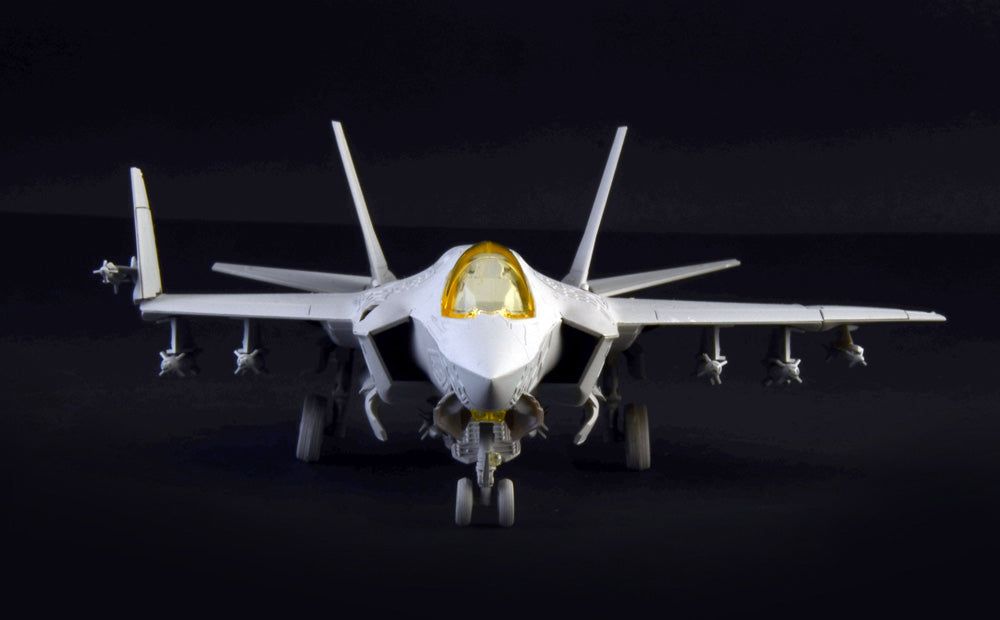 F-35C Lightning II - 1/72 Scale - Italeri - IT1469