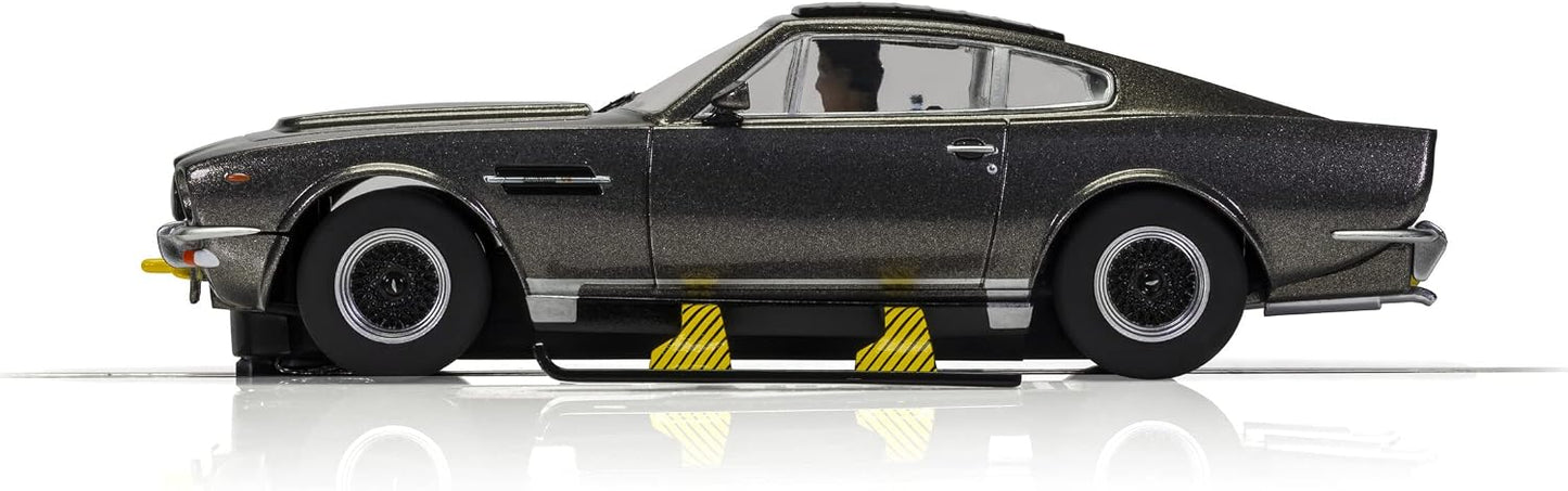Aston Martin V8 James Bond The Living Daylights - 1/32 Scale - Scalextric - SCAC4239