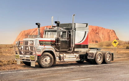 Black Thunder Australian Truck - 1/24 Scale - Italeri - IT90727
