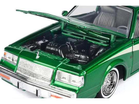 Buick Regal Get low Met Green 1987 - 1/24 Scale - MotorMax - MOT79023