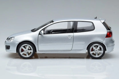 VW GOLF GTI PIRELLI SILVER 2007 1/18 Scale NOREV MTDNOR188425