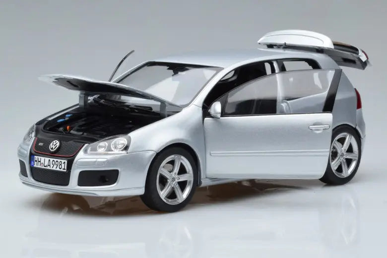 VW GOLF GTI PIRELLI SILVER 2007 1/18 Scale NOREV MTDNOR188425