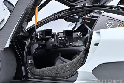 McLaren Senna GTR Silica White - 1/18 Scale - Auto Art - AA81953
