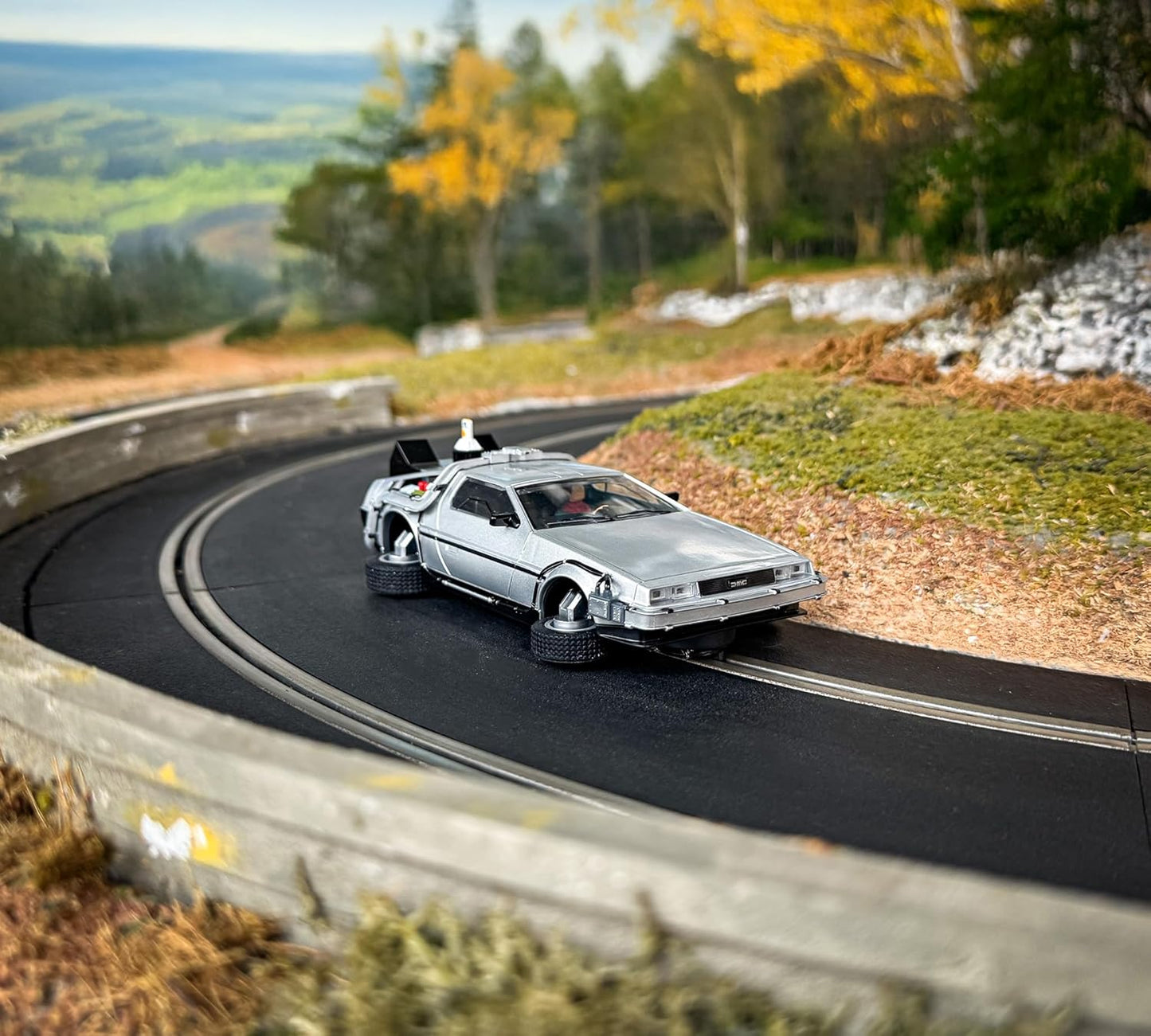 BACK TO THE FUTURE 2 - FLYING TIME MACHINE 1/32 Scale Scalextric SCAC4541