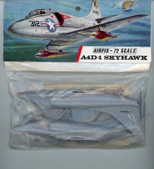 Douglas A4D-1 Skyhawk - 1/72 Scale Airfix A102