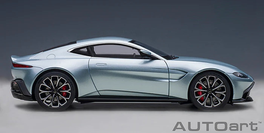 Aston Martin Vantage Skyfall Silver 2019 1/18 Scale Auto Art AA70276