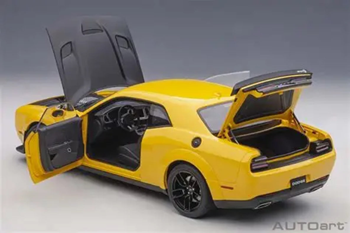 Dodge Challenger SRT Hellcat Widebody Yellow Jacket Blk Hood 18 Scale Auto Art AA71737