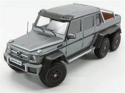 Mercedes-Benz G63 AMG 6 X 6 Platinum 1/18 Scale Auto Art AA76308