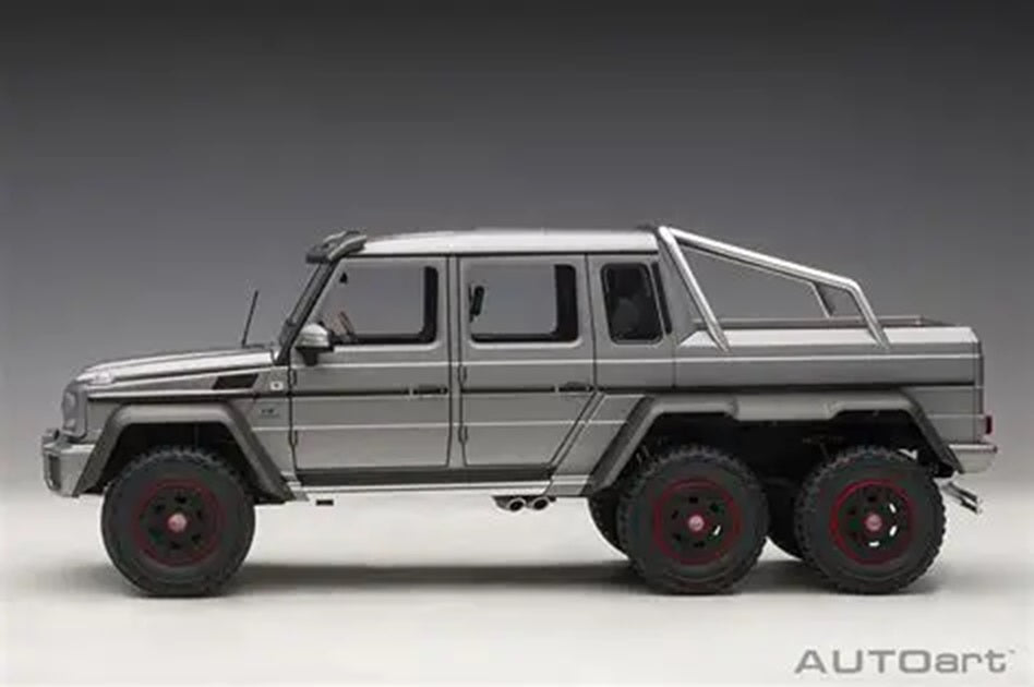 Mercedes-Benz G63 AMG 6 X 6 Platinum 1/18 Scale Auto Art AA76308