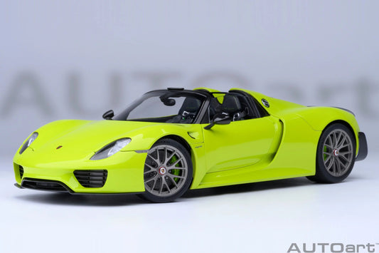Porsche 918 Spyder Weissach Package Acid Green - 1/18 Scale - Auto Art - AA77921