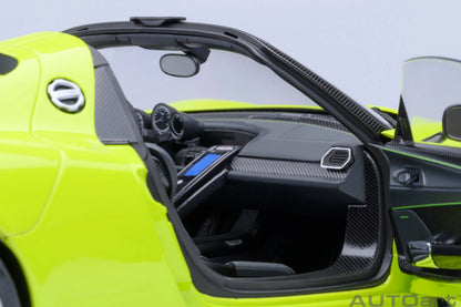 Porsche 918 Spyder Weissach Package Acid Green - 1/18 Scale - Auto Art - AA77921