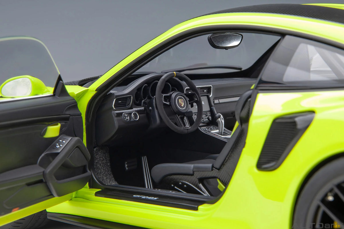 Porsche 911 (991.2) GT2 RS Weissach Package Acid Green - 1:18 Scale - Auto Art - AA78187