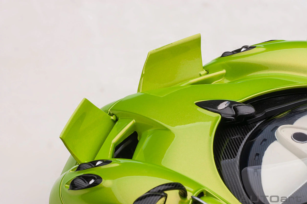 Pagani Huayra Roadster Verde Firenze - 1/18 Scale - Auto Art - AA78288