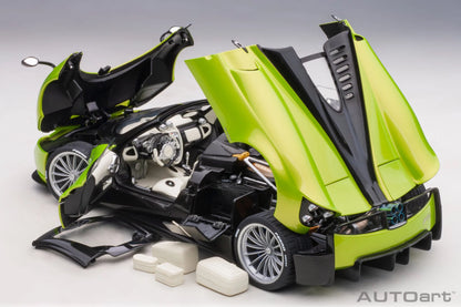 Pagani Huayra Roadster Verde Firenze - 1/18 Scale - Auto Art - AA78288