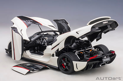 Koenigsegg Regera White/Black Carbon/Red  1/18 Scale Auto Art AA79027