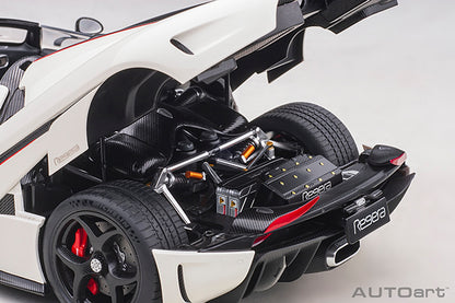 Koenigsegg Regera White/Black Carbon/Red  1/18 Scale Auto Art AA79027
