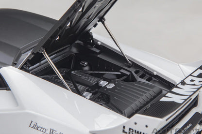 Huracán GT Liberty Walk LB Silhouette Works White - 1:18 Scale - Auto Art - AA79125